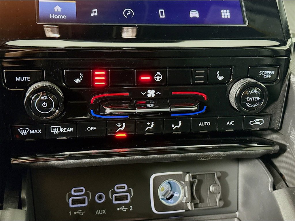 New 2025 Jeep Grand Cherokee Altitude image 18