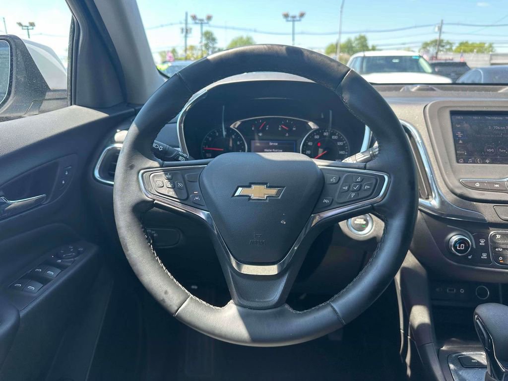 Used 2023 Chevrolet Equinox LT AWD/4WD image 13