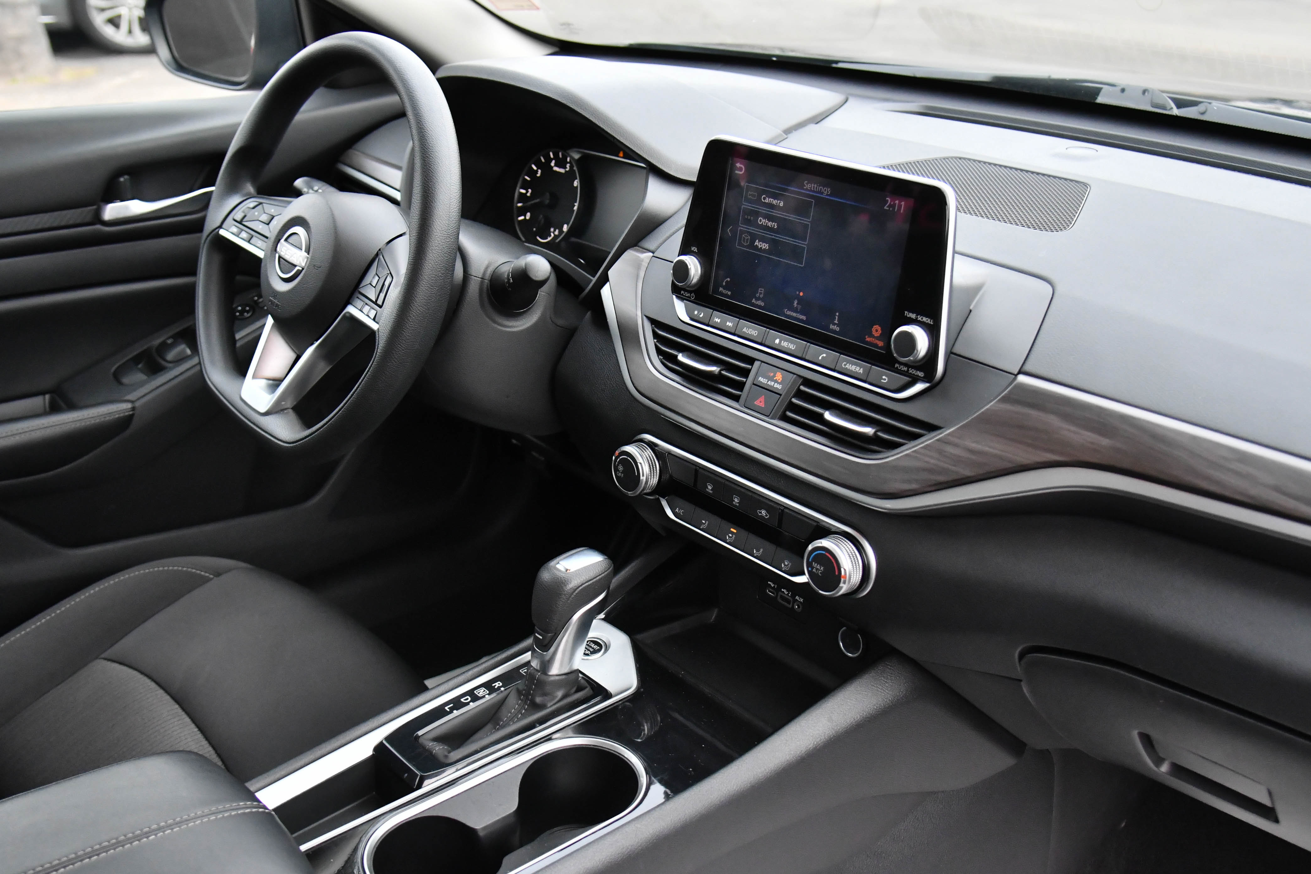 Used 2024 Nissan Altima 2.5 SV image 39