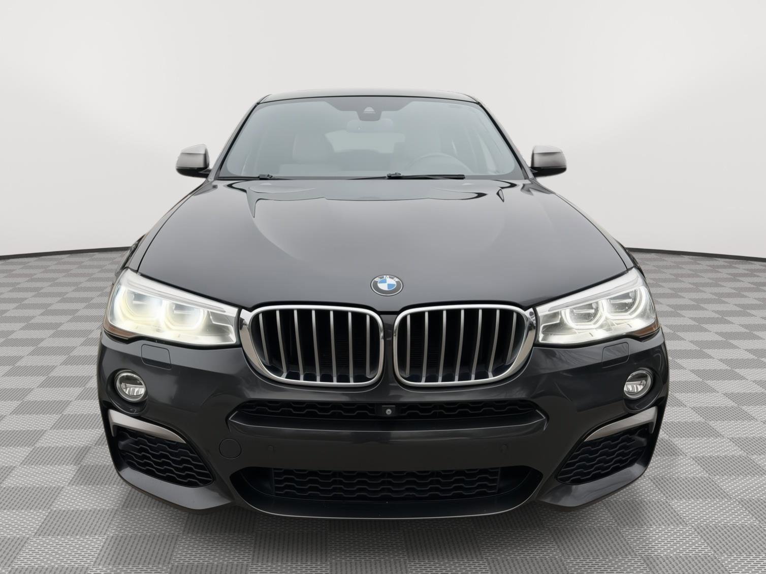 Used 2017 BMW X4 M40i image 2