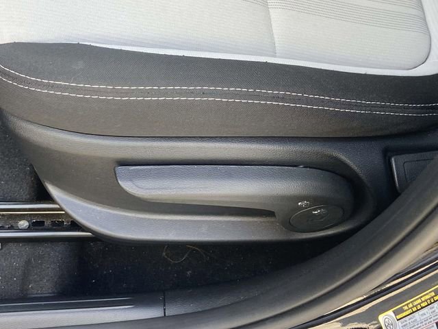 Certified 2023 Hyundai Venue SEL image 15