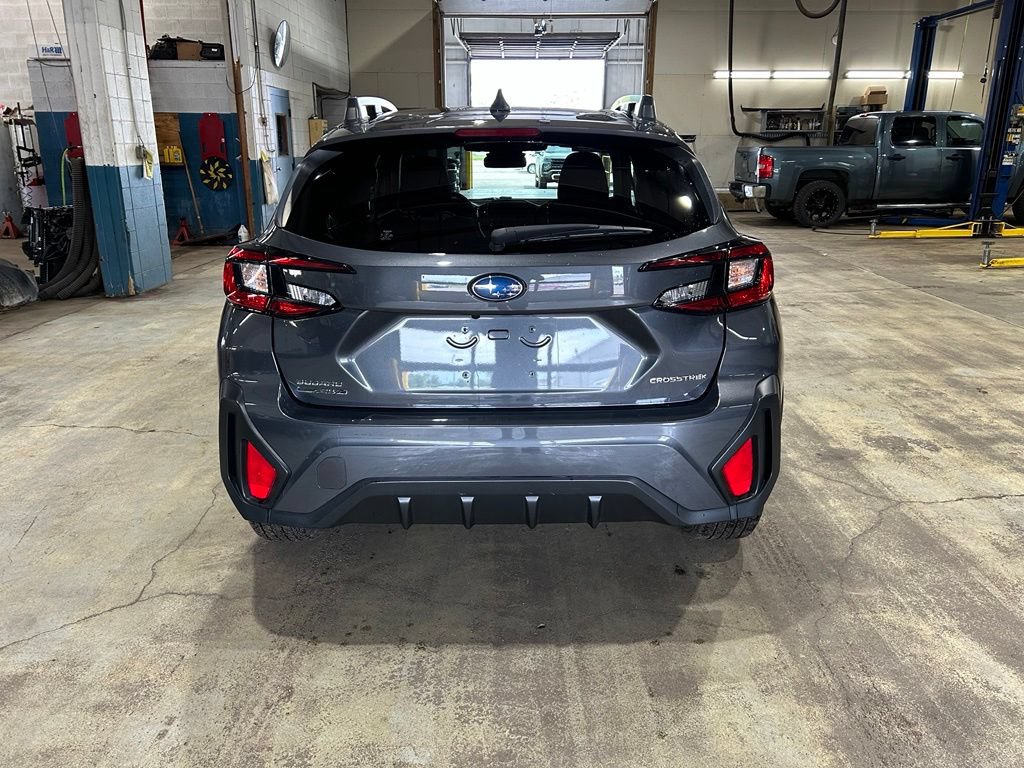 Used 2025 Subaru Crosstrek 2.5i Premium AWD/4WD image 3