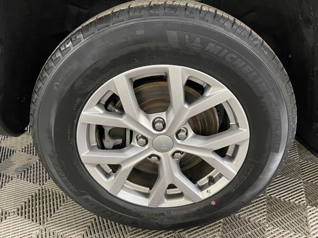 Used 2021 Jeep Grand Cherokee L Limited AWD/4WD image 14