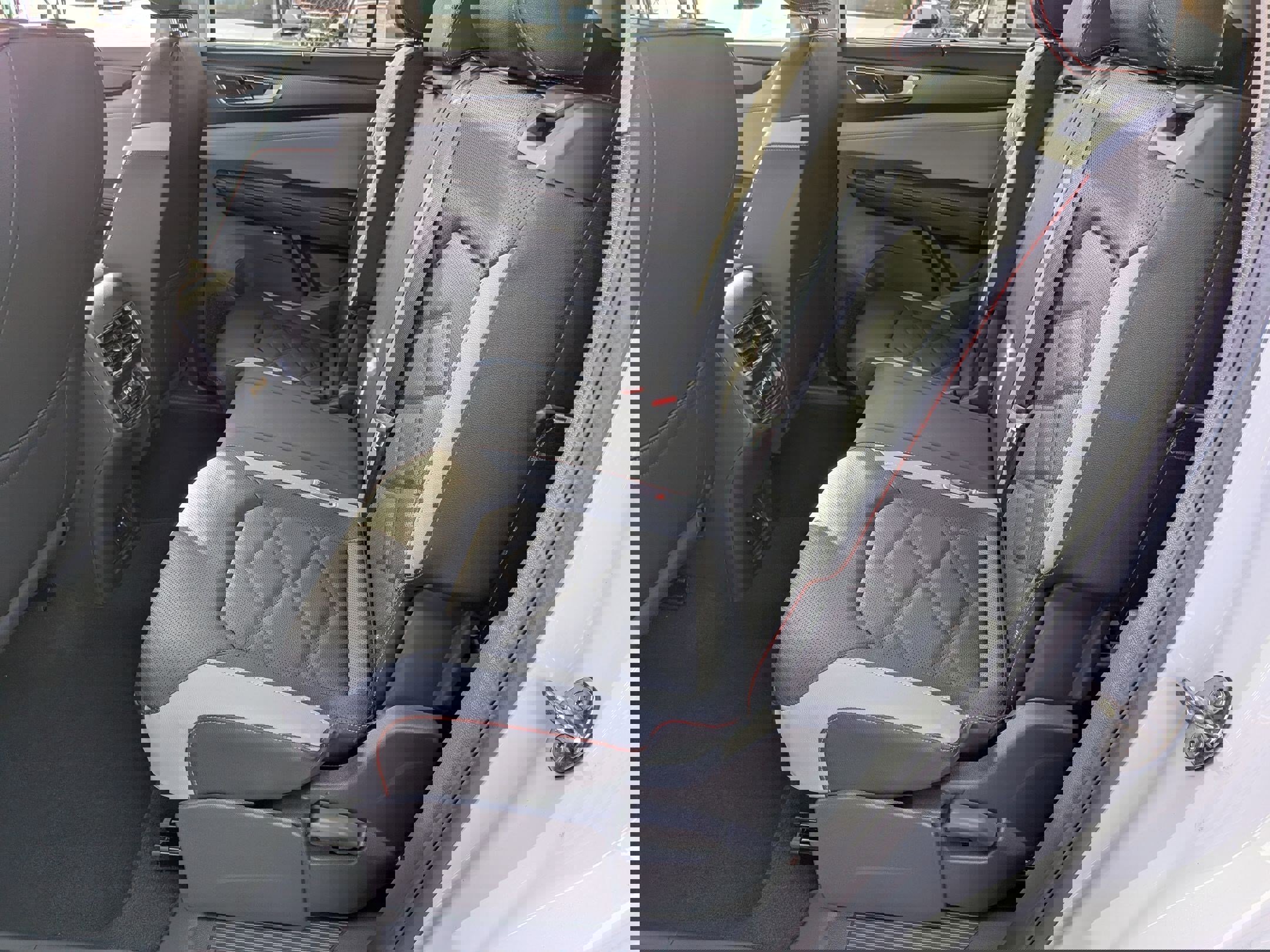 New 2026 Volkswagen Atlas Peak Edition image 28