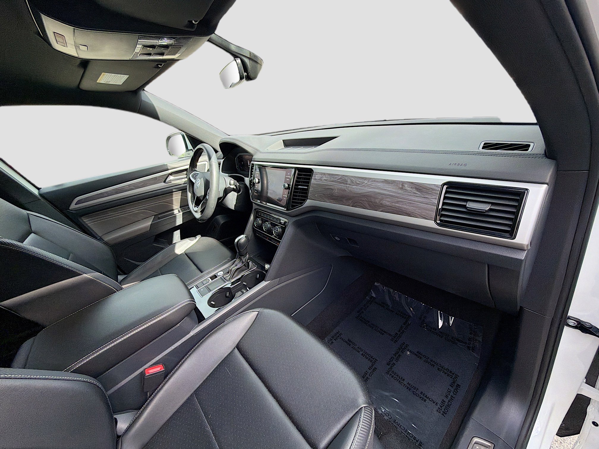 Certified 2022 Volkswagen Atlas Cross Sport SE image 32