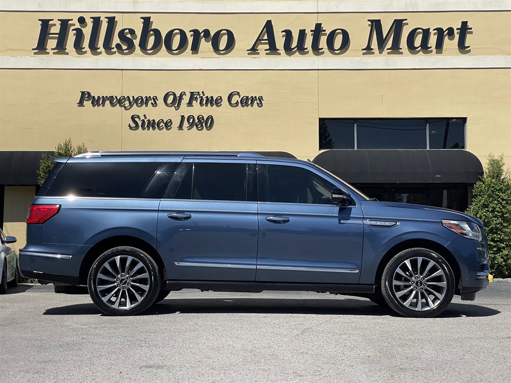 Used 2018 Lincoln Navigator L Select w/ Technology Package RWD image 4