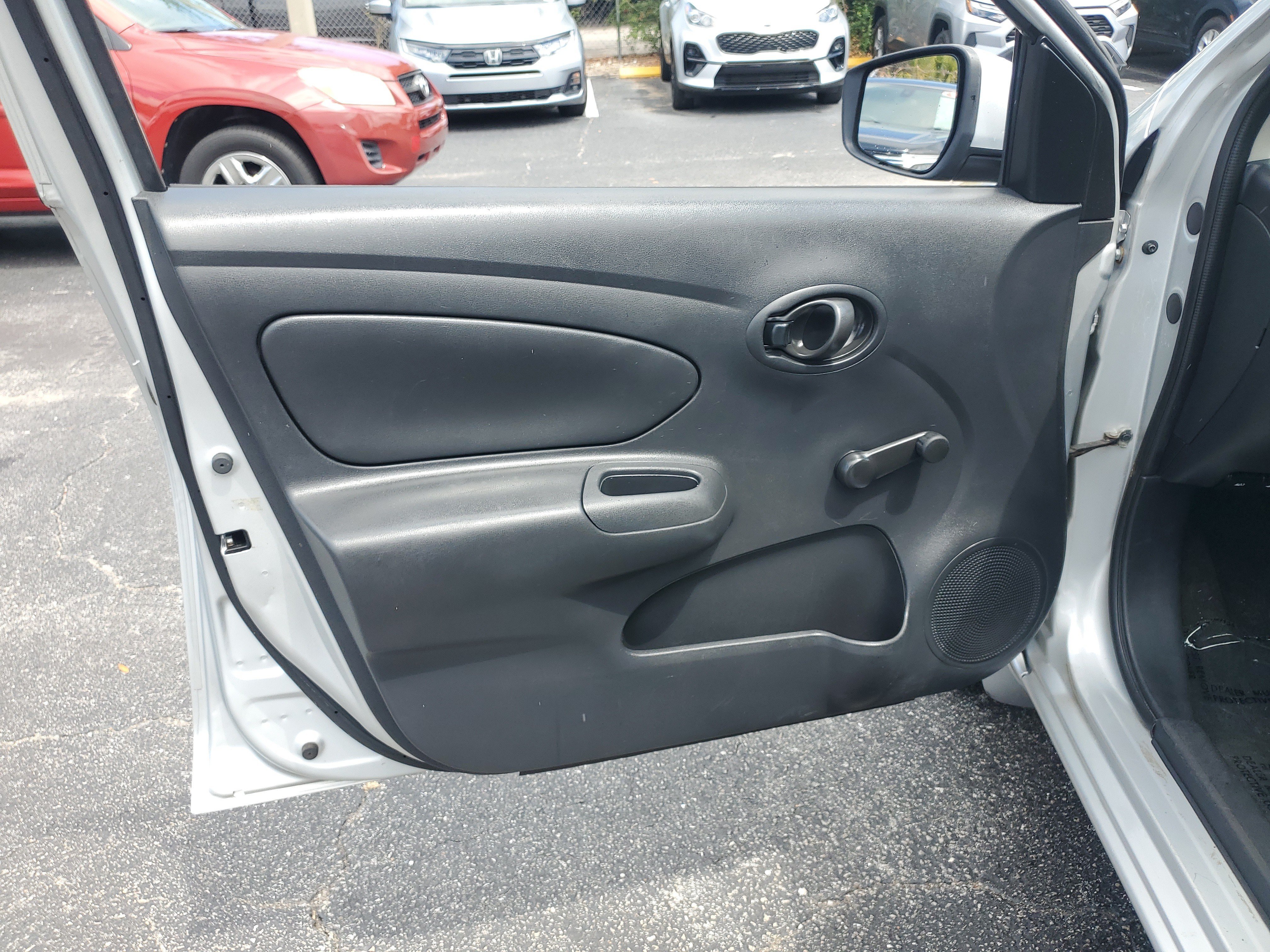 Used 2016 Nissan Versa S Plus FWD image 22