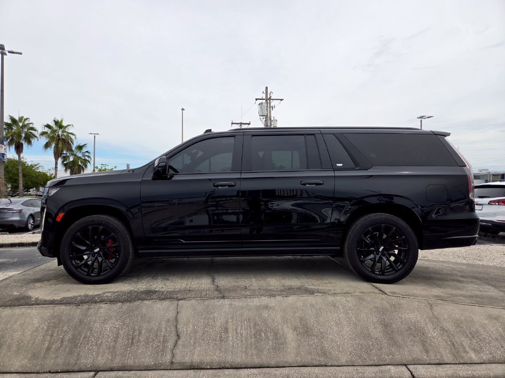 Used 2021 Cadillac Escalade ESV Sport w/ Driver Assist Tech Package RWD image 5