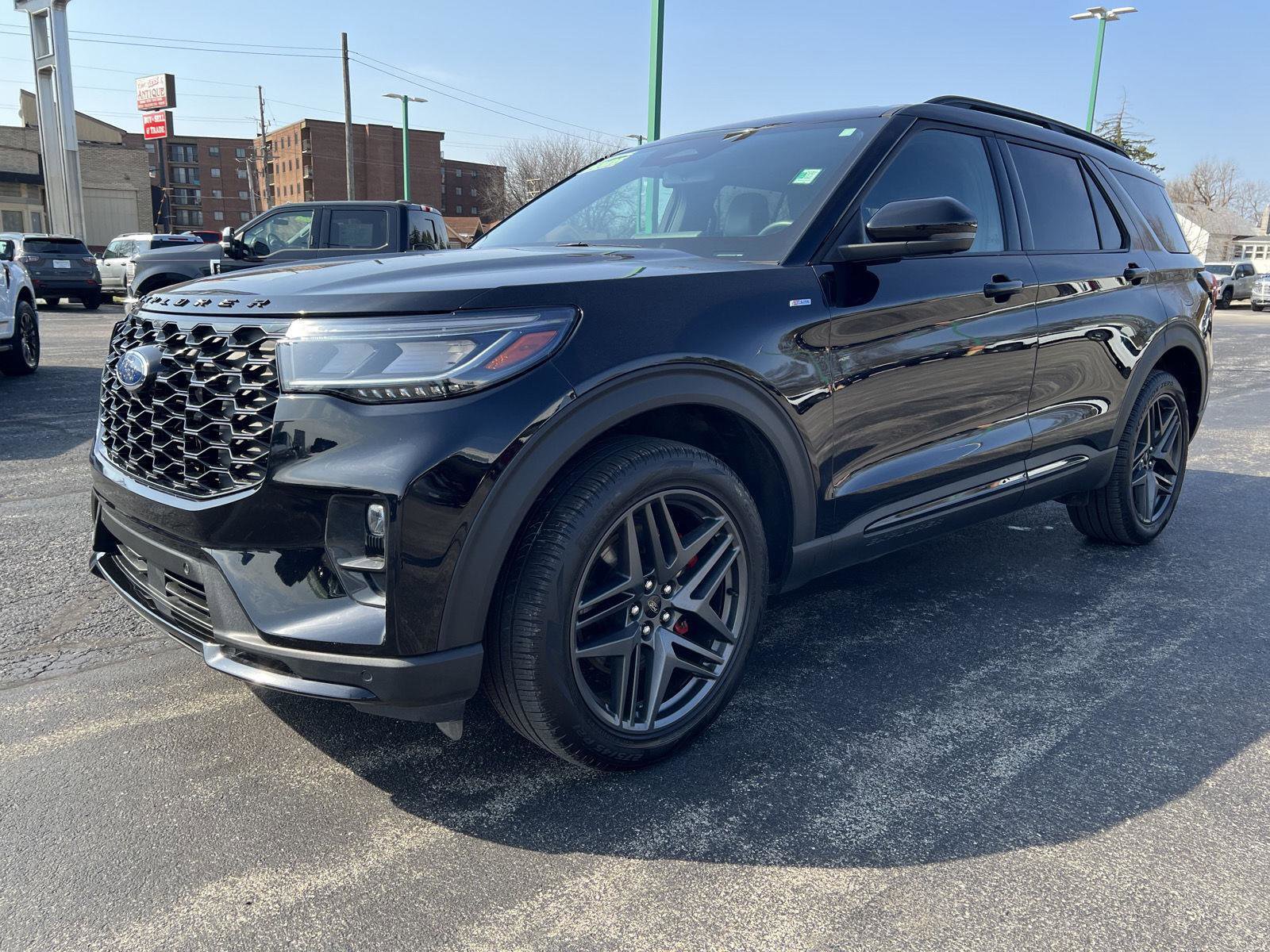 Used 2025 Ford Explorer ST-Line w/ Premium Package AWD/4WD image 12