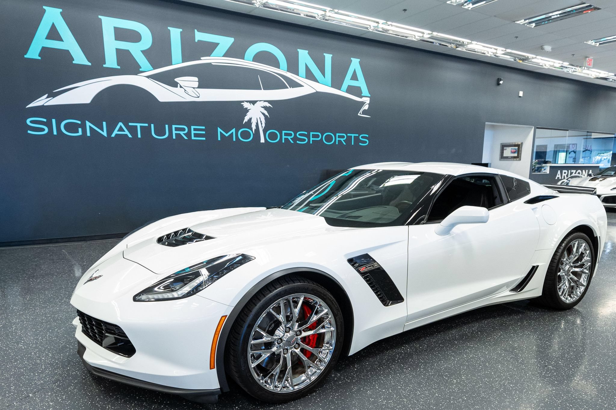 Used 2016 Chevrolet Corvette Z06 w/ Chrome Badge Package RWD image 1
