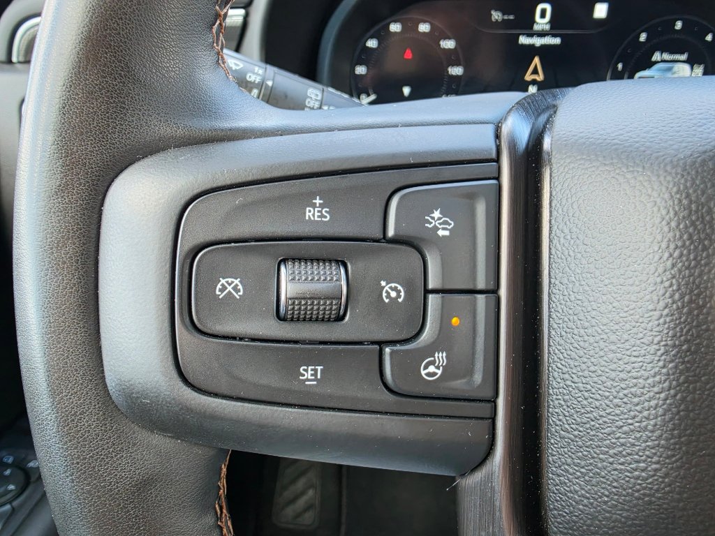 Used 2023 GMC Yukon AT4 w/ Technology Package AWD/4WD image 14