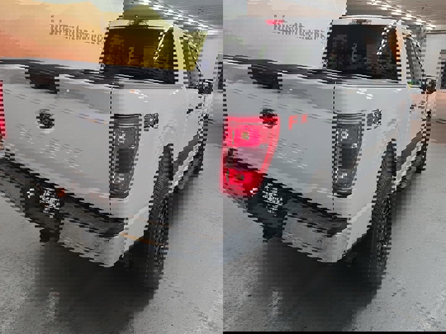 Used 2021 Ford F150 XLT w/ Trailer Tow Package image 18