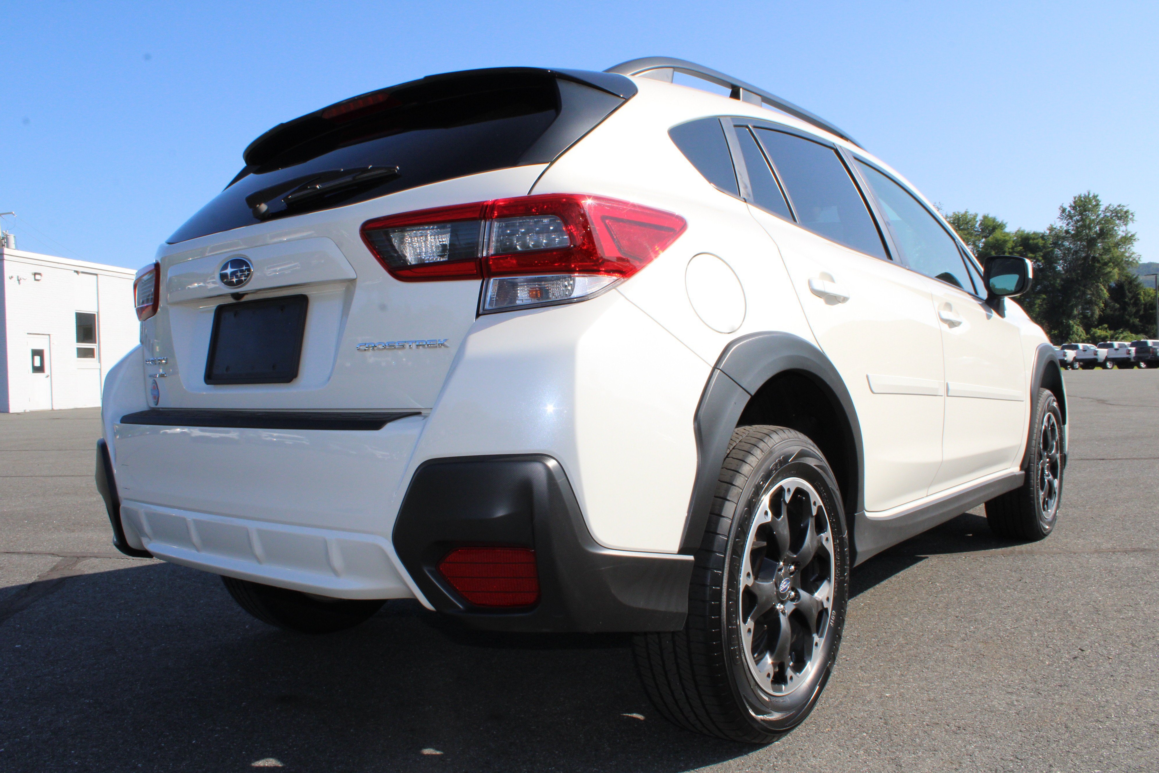Used 2023 Subaru Crosstrek 2.0i Premium AWD/4WD image 7