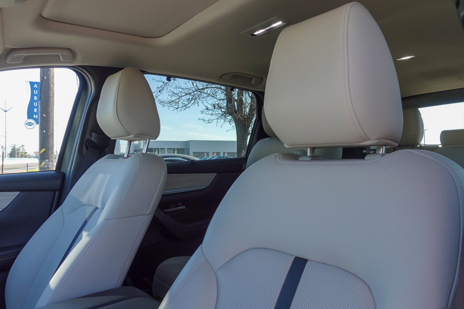 Certified 2024 MAZDA CX-90 Plug-In Hybrid w/ Preferred image 10