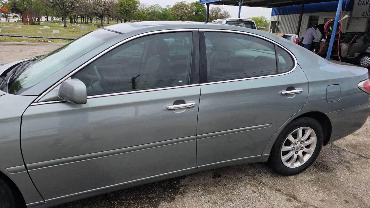 Used 2004 Lexus ES 330 image 2