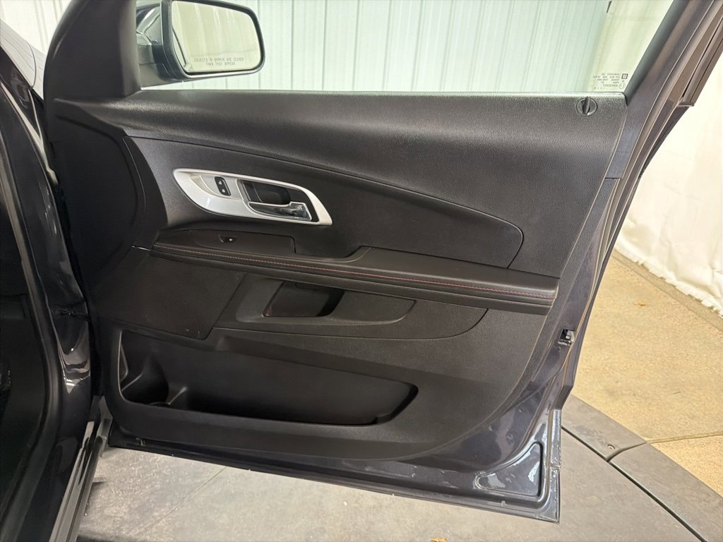 Used 2015 Chevrolet Equinox LTZ image 20