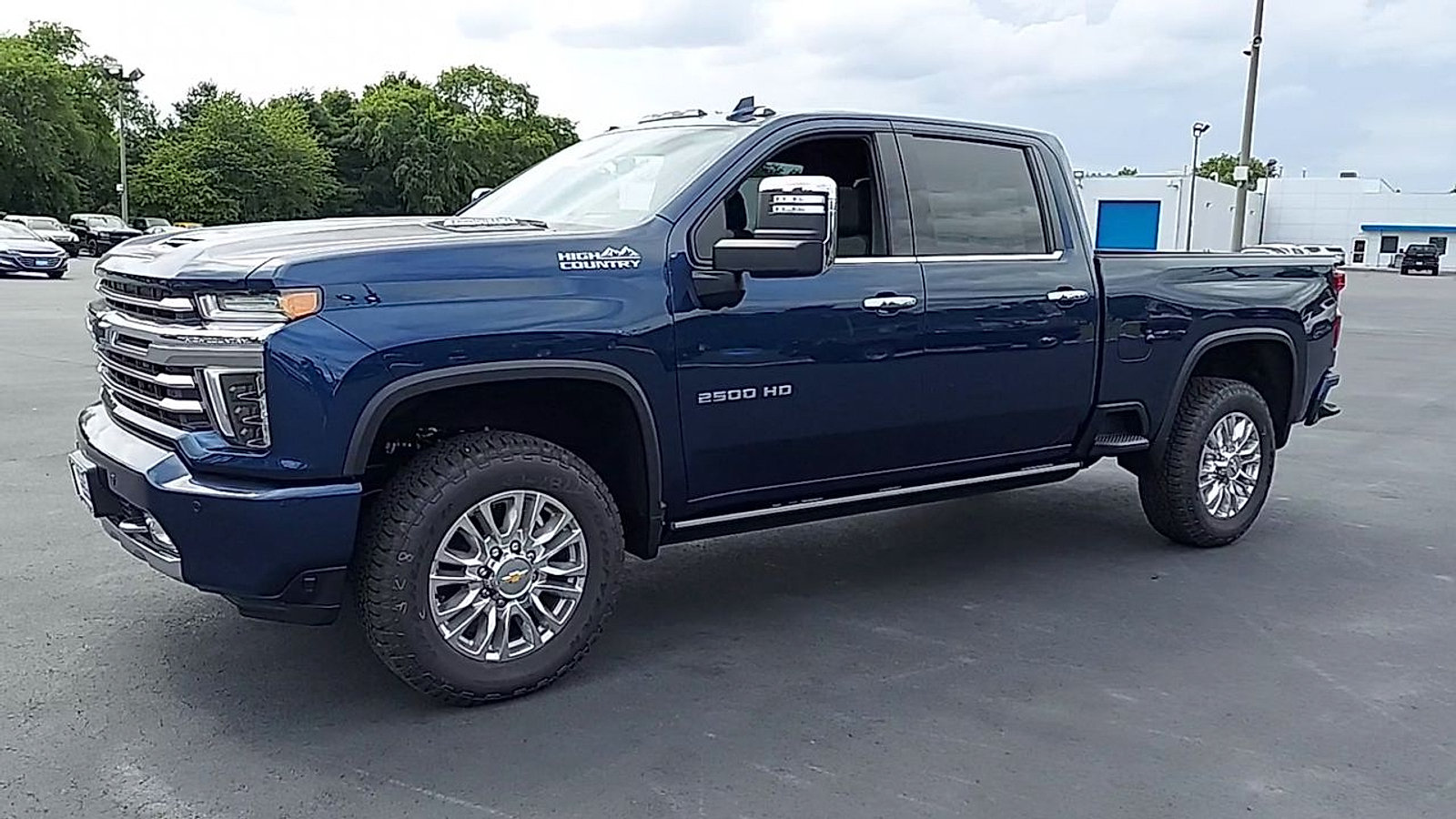 Used 2022 Chevrolet Silverado 2500 High Country w/ Z71 Off-Road Package AWD/4WD image 4