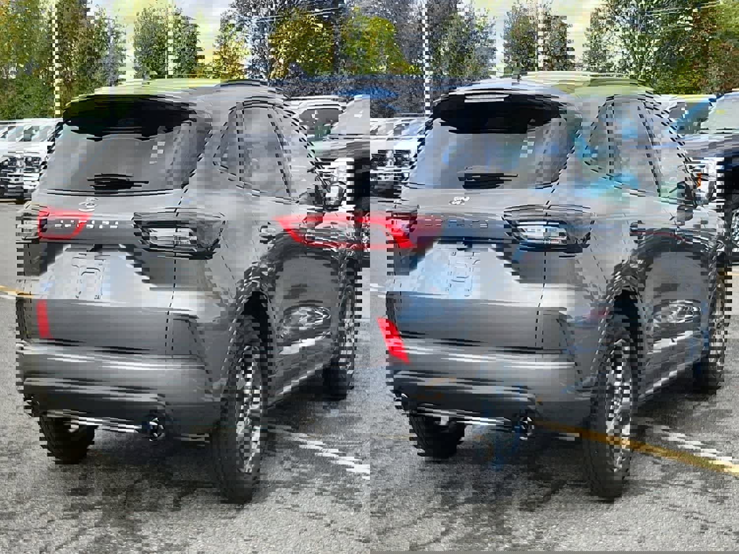 Used 2023 Ford Escape ST-Line image 3