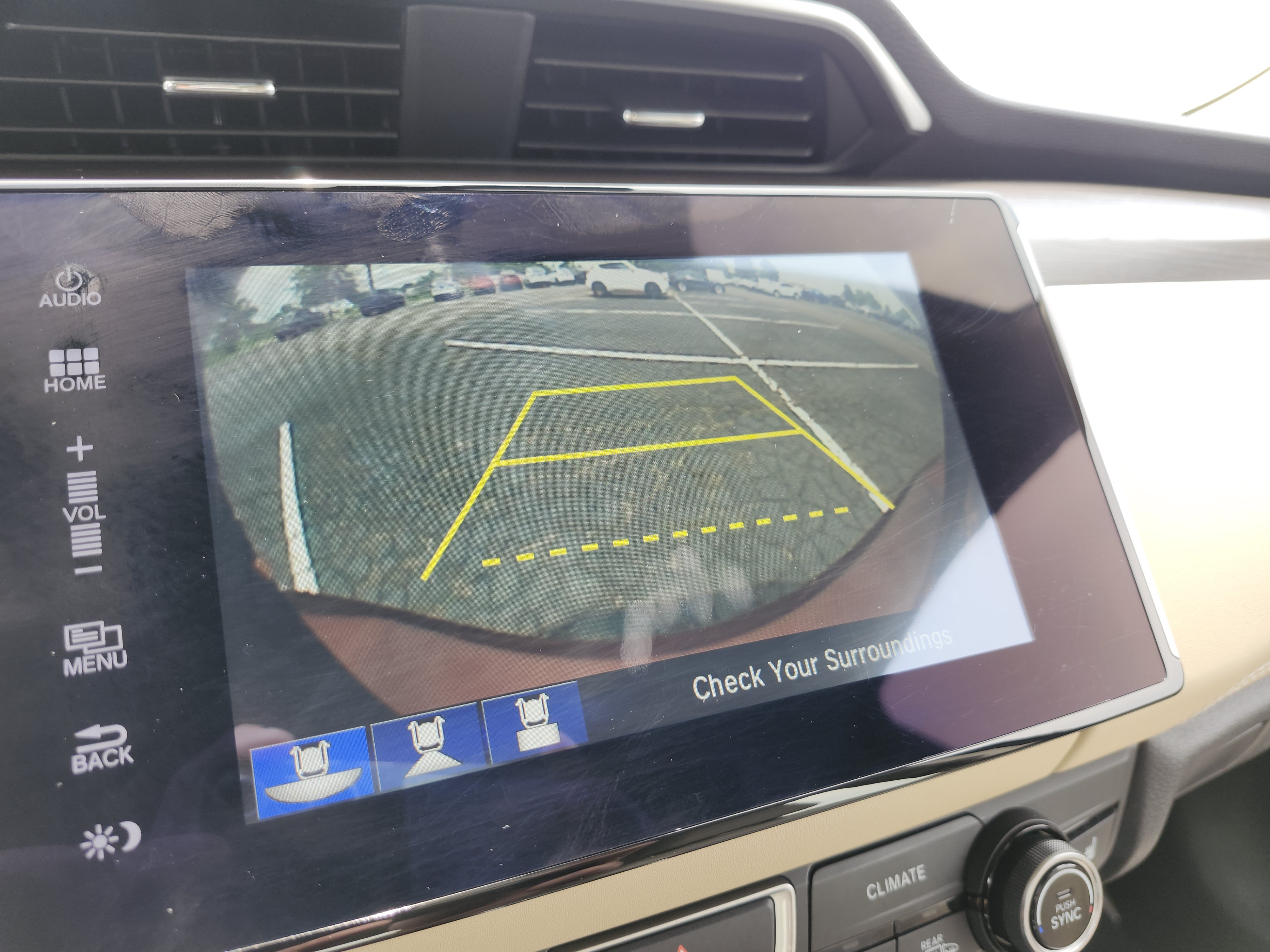 Used 2019 Honda Clarity Plug-In Hybrid image 2