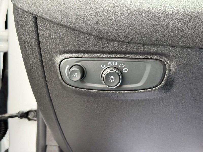 Used 2024 Chevrolet Equinox LT w/ LPO, Floor Liner Package image 15