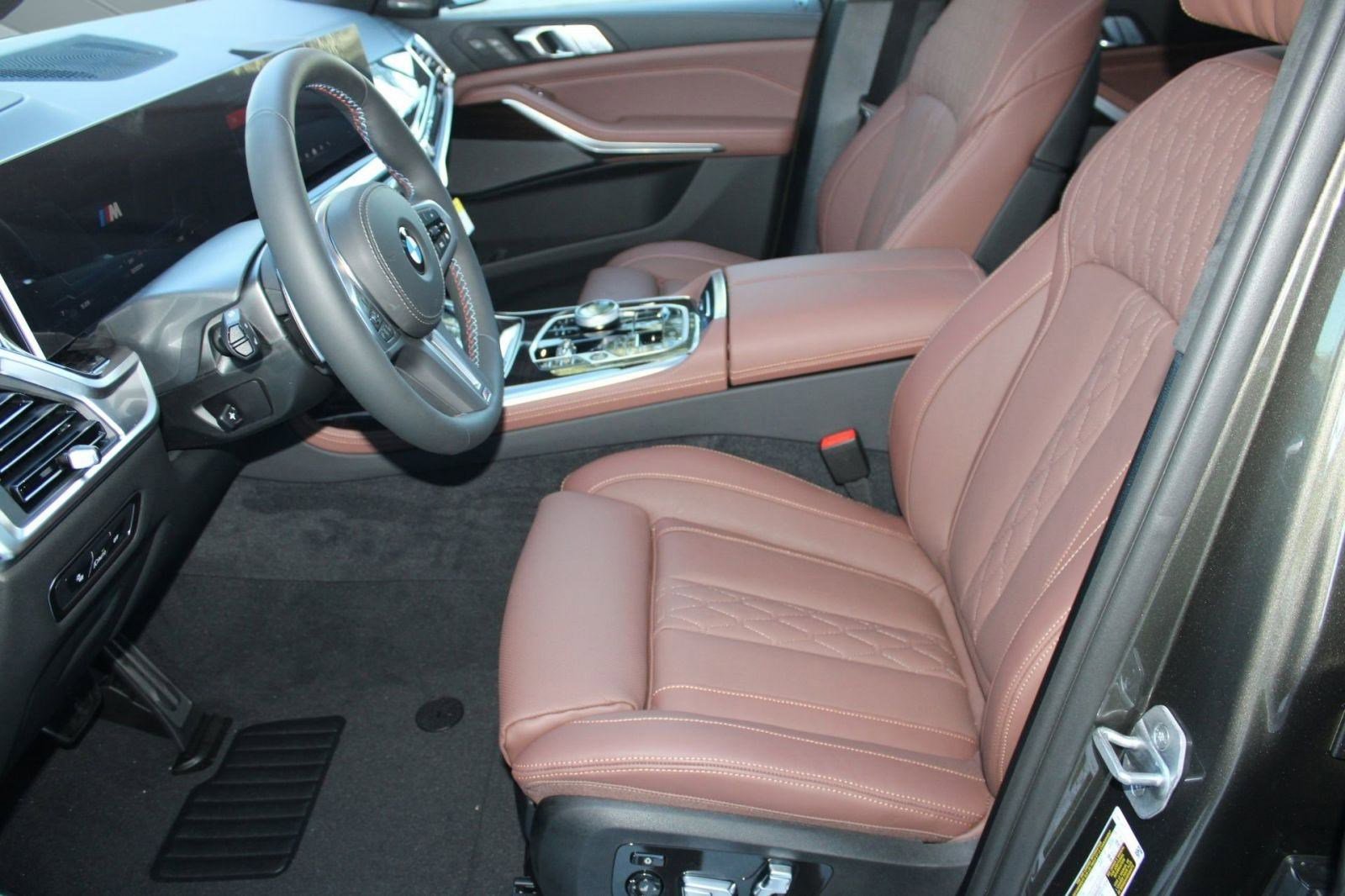 New 2026 BMW X7 M60i image 5