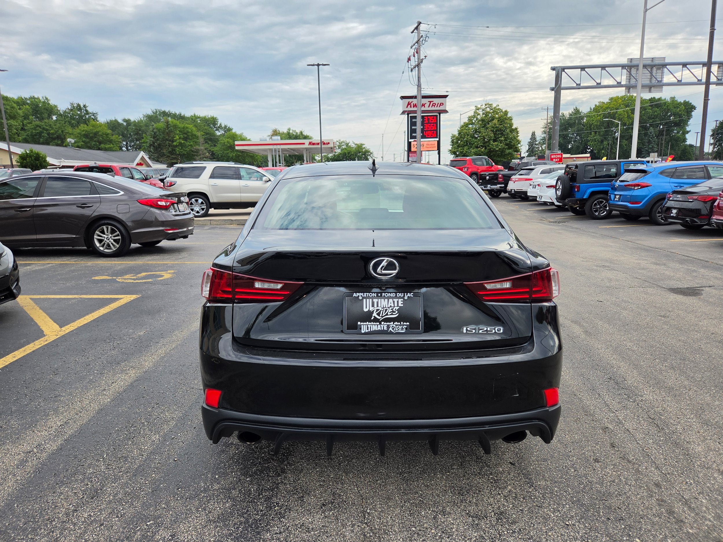 Used 2014 Lexus IS 250 w/ F-Sport Package RWD image 10