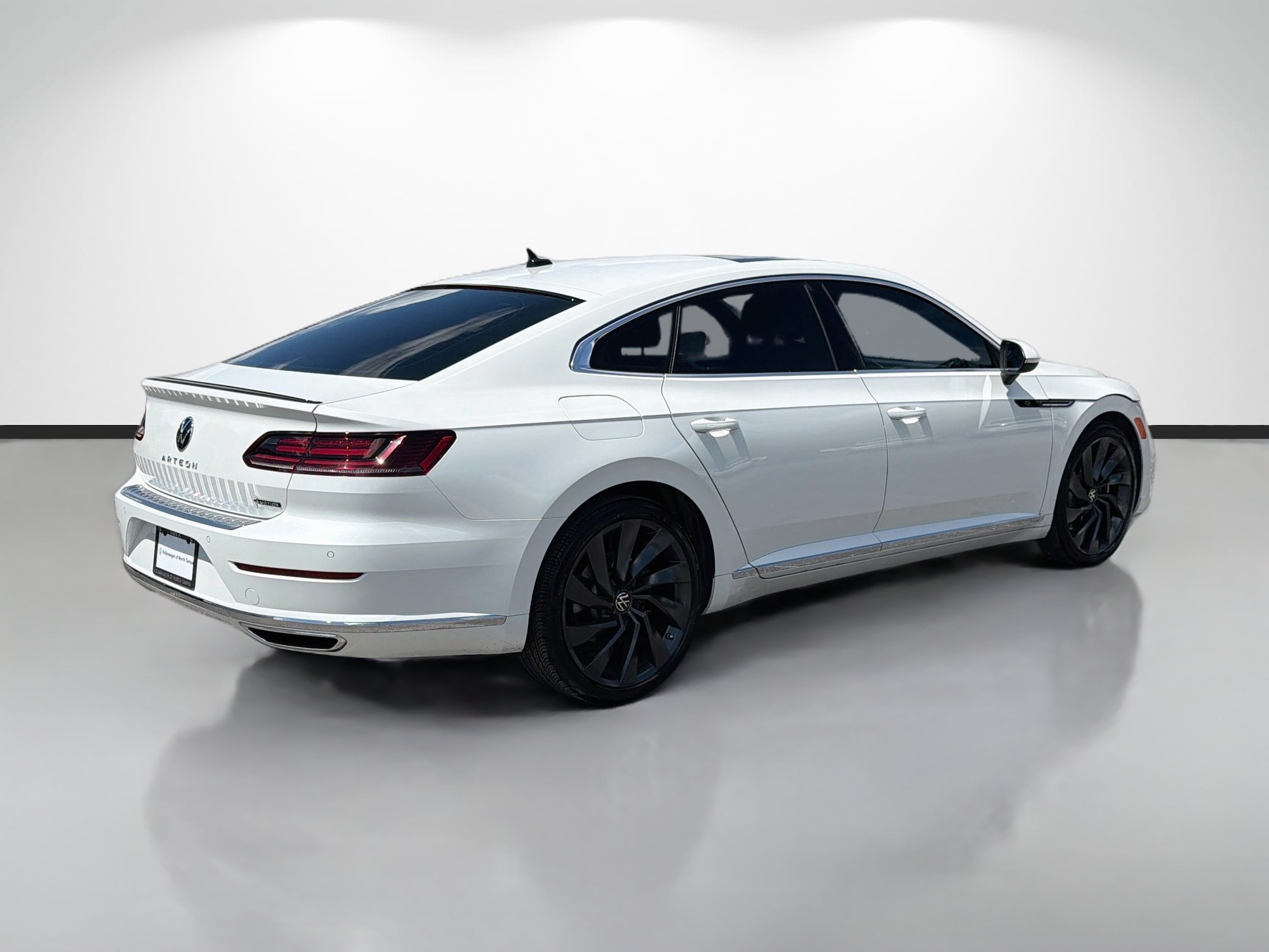 Certified 2023 Volkswagen Arteon SEL AWD/4WD image 3
