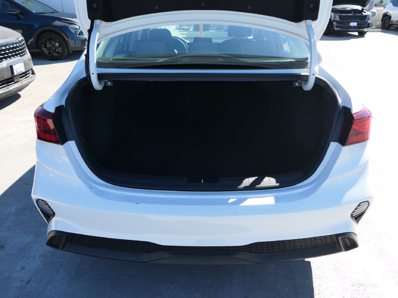 Certified 2023 Kia Forte LXS FWD image 23