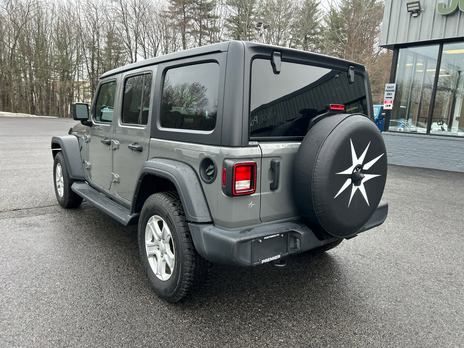 Used 2021 Jeep Wrangler Unlimited Sport image 9