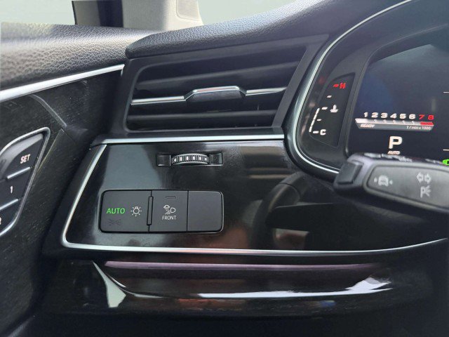 Used 2022 Audi Q7 2.0T Premium Plus AWD/4WD image 21