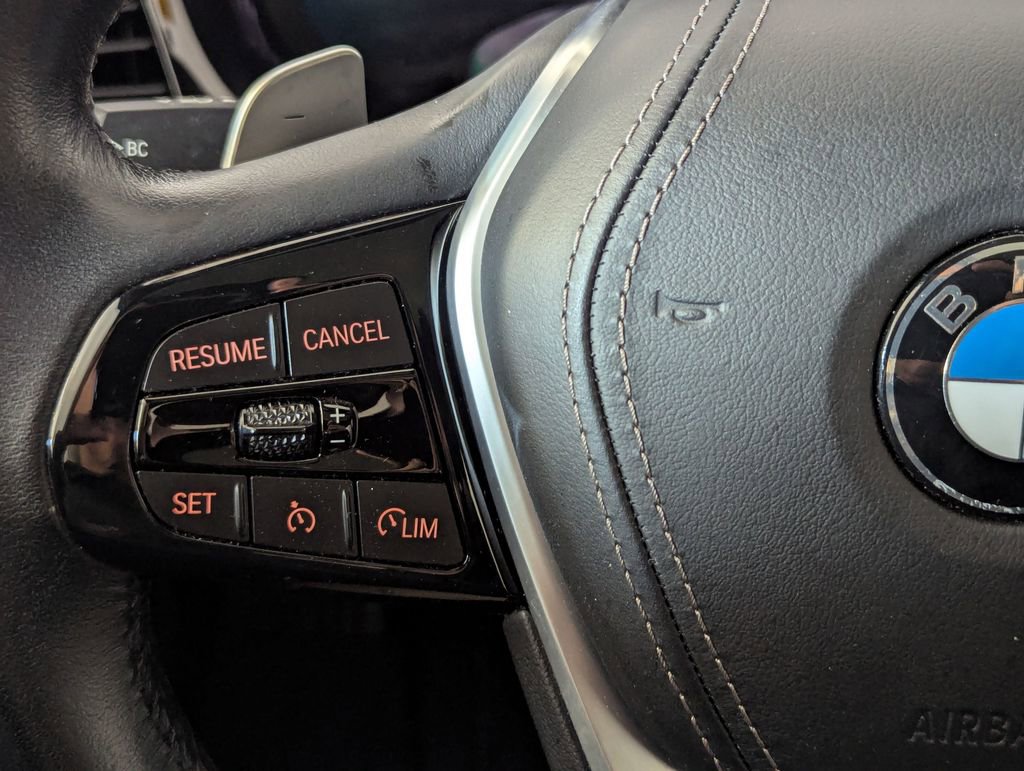 Used 2023 BMW 530i w/ Premium Package RWD image 39