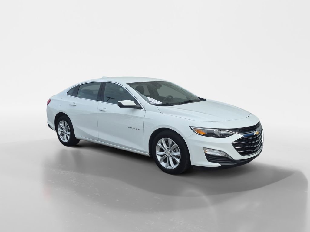 Used 2024 Chevrolet Malibu LT image 2