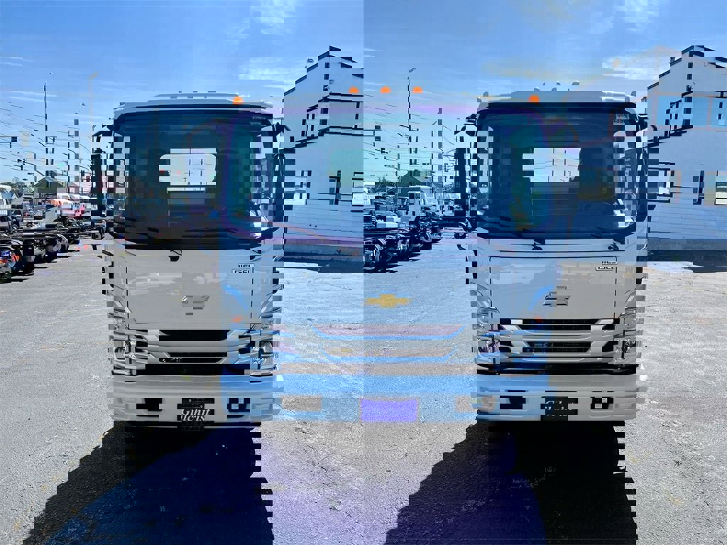 New 2024 Chevrolet Low Cab Forward 5500XD image 23