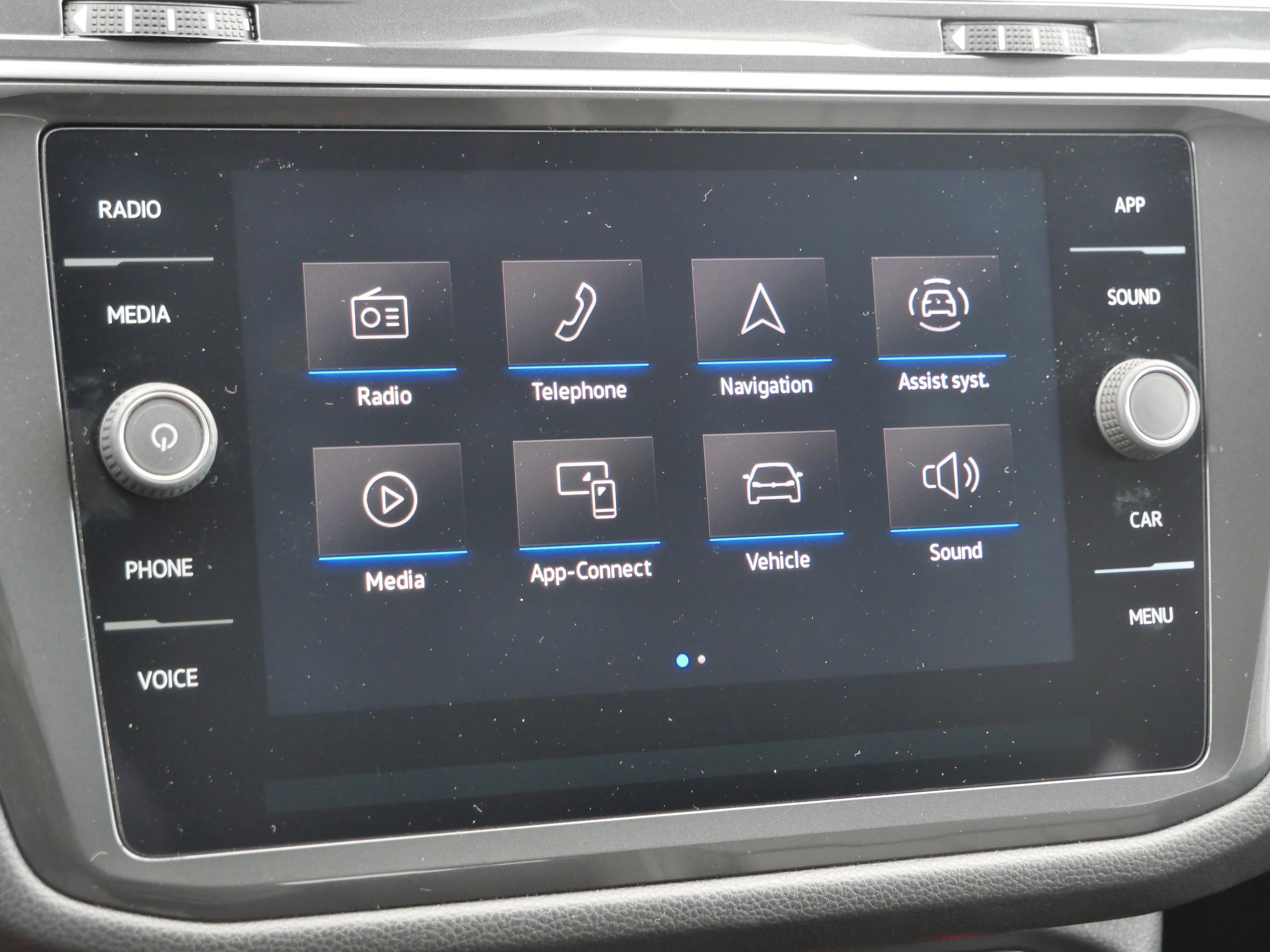 Certified 2022 Volkswagen Tiguan SE image 23