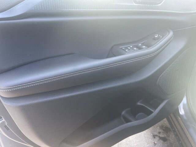 New 2025 Jeep Grand Cherokee Altitude image 4