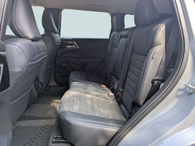 New 2026 Mitsubishi Outlander SE image 15