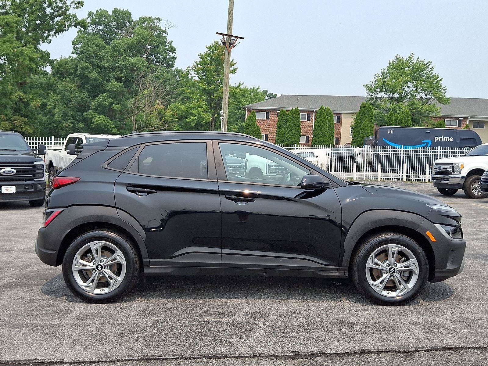 Used 2023 Hyundai Kona SEL w/ Cargo Package AWD/4WD image 8