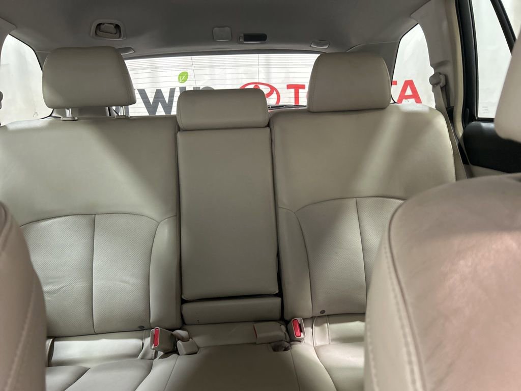 Used 2013 Subaru Outback 3.6R Limited w/ Moonroof Pkg image 30