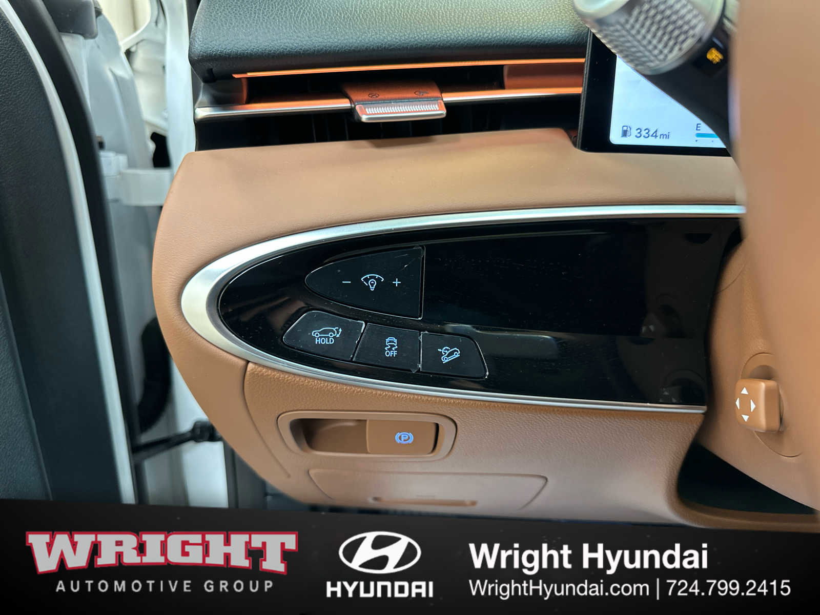 Certified 2026 Genesis GV70 2.5T Advanced image 23