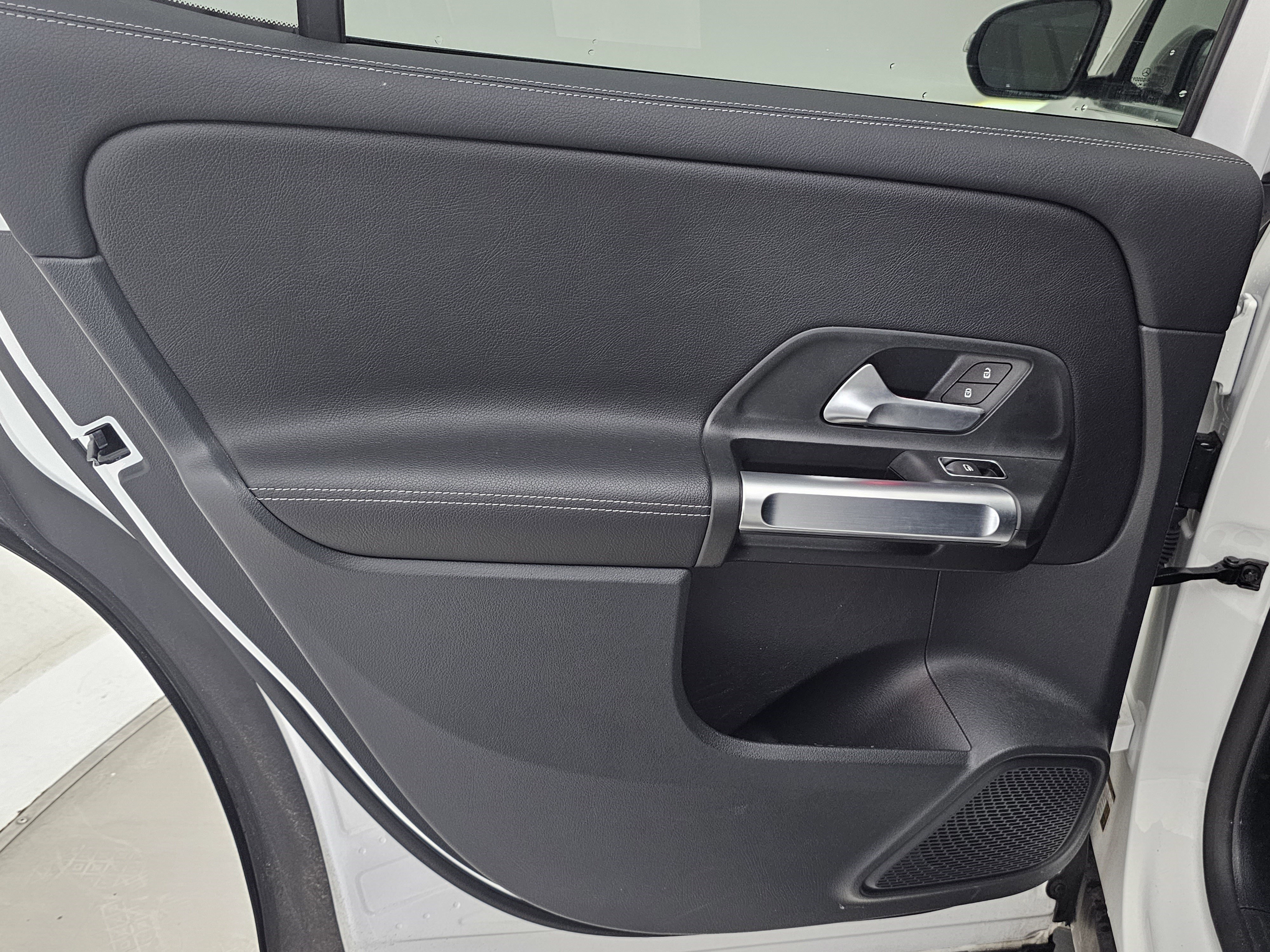 Certified 2022 Mercedes-Benz GLB 250 4MATIC image 18