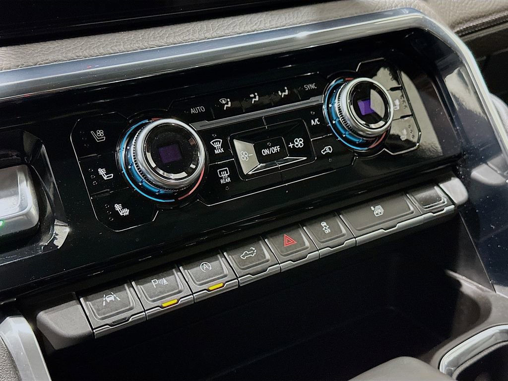 Used 2026 GMC Sierra 1500 Denali RWD image 16