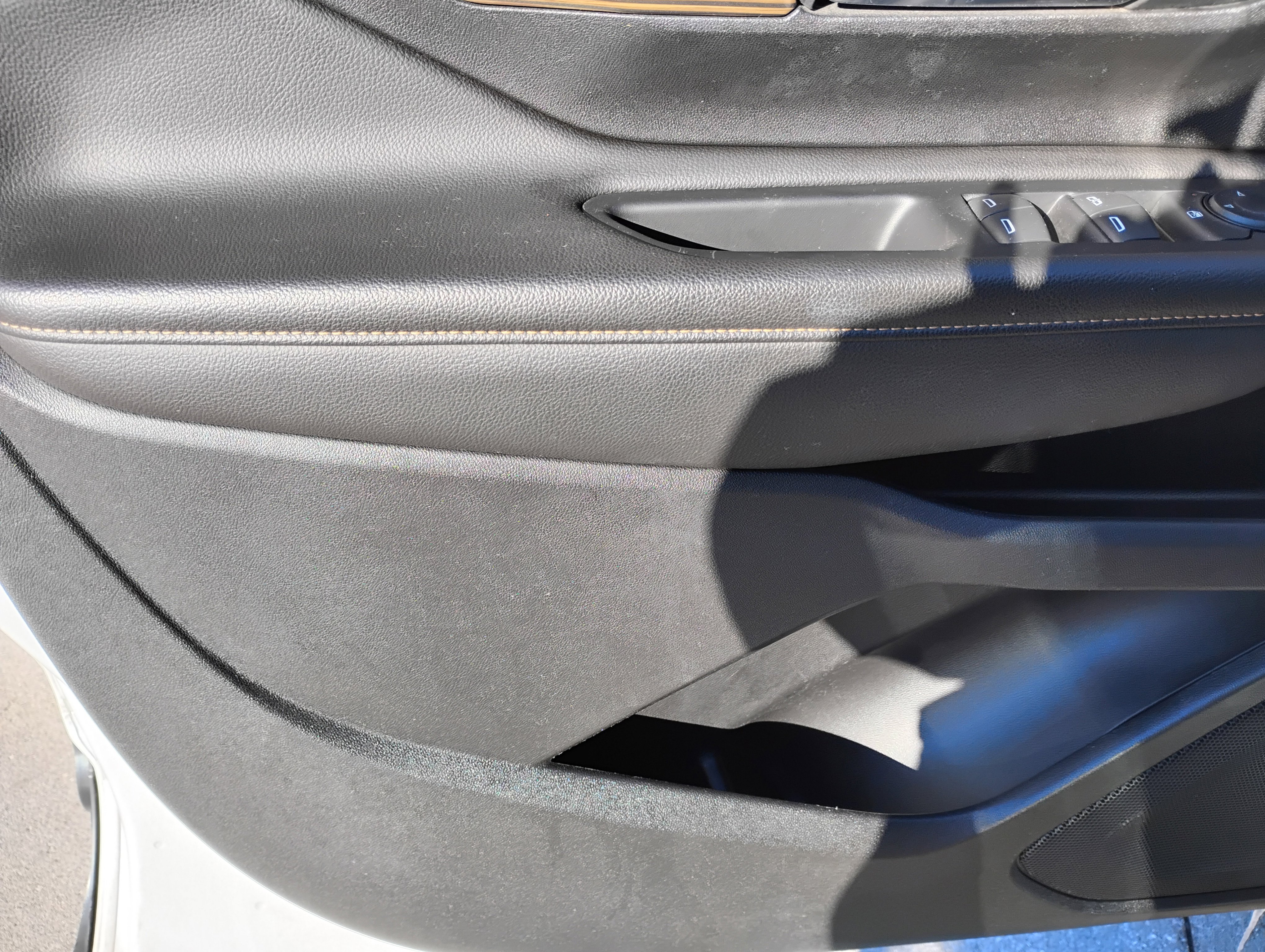 Used 2020 GMC Terrain SLE image 15