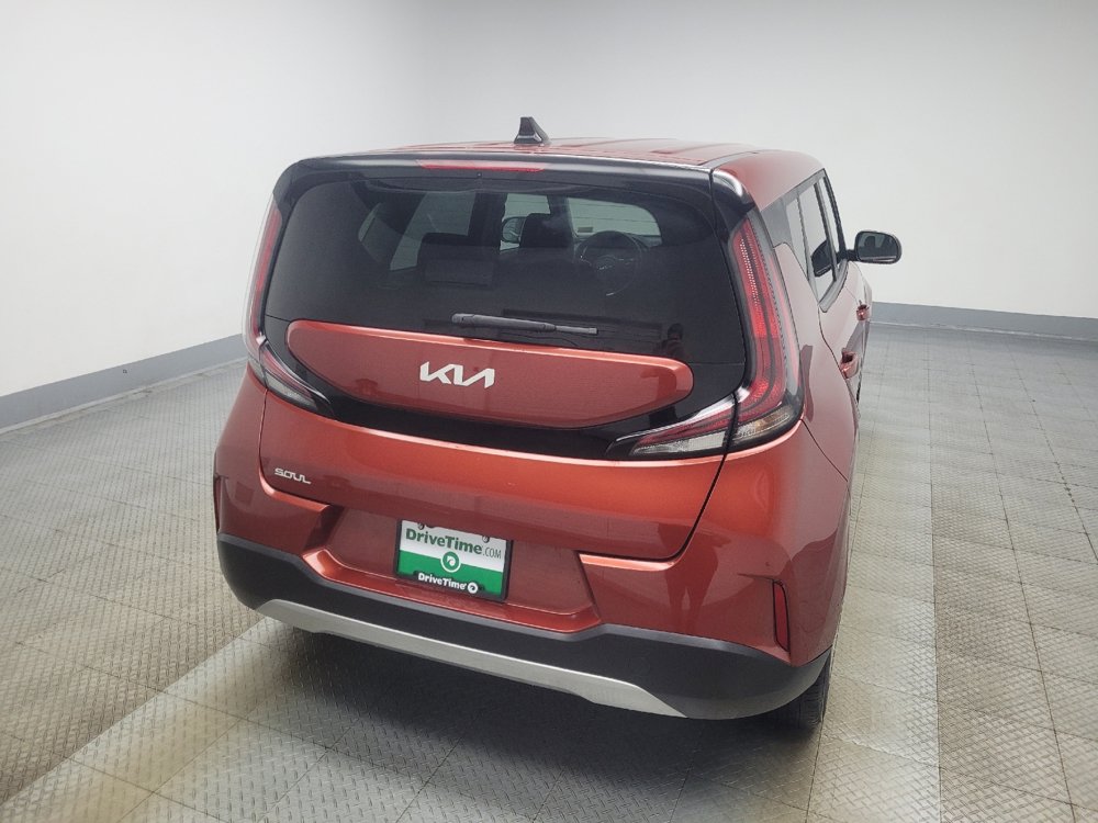 Used 2023 Kia Soul LX w/ Option Group 015 FWD image 7