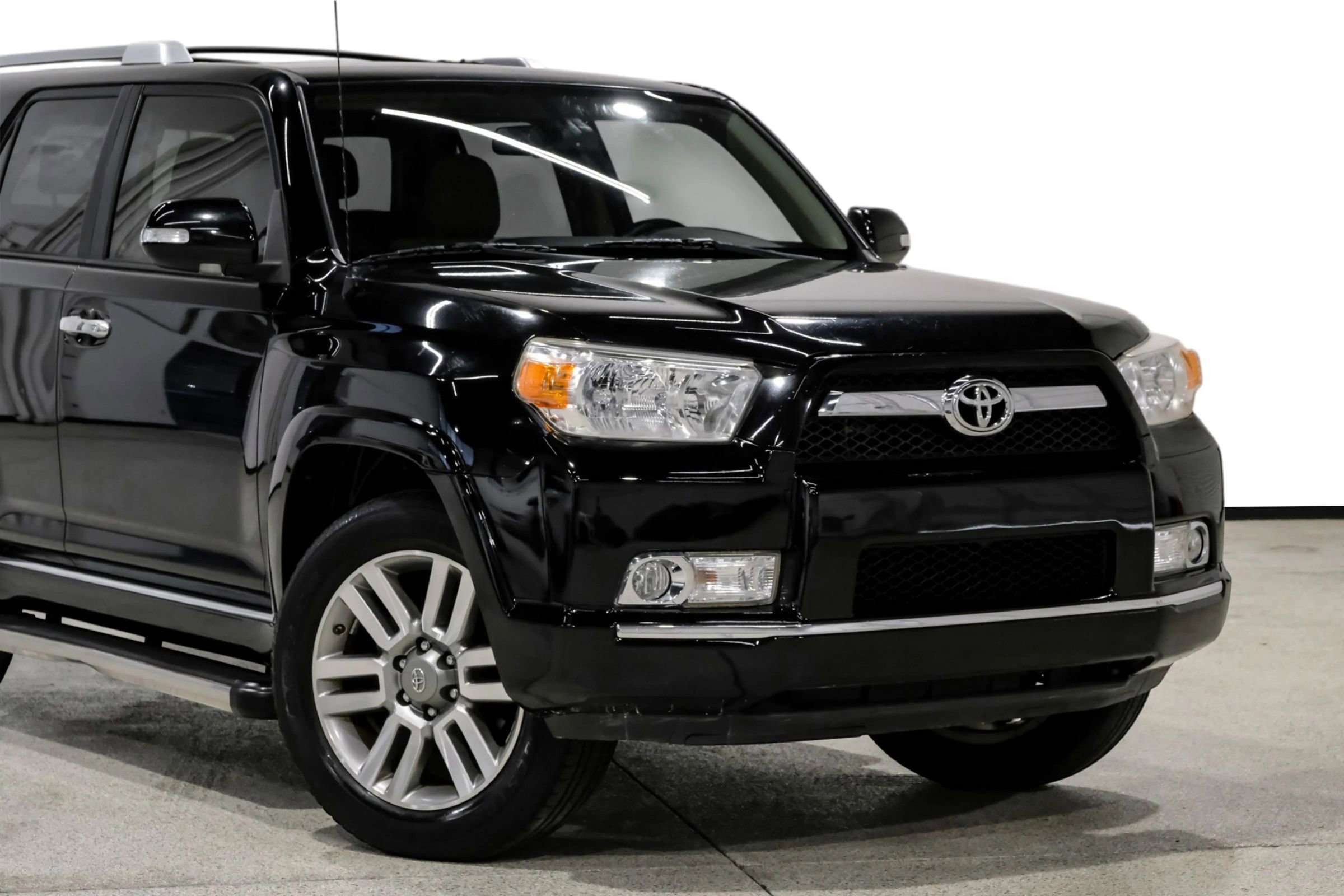 Used 2012 Toyota 4Runner Limited image 12