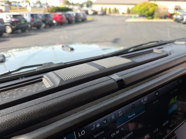 Used 2024 Jeep Gladiator Sport image 23