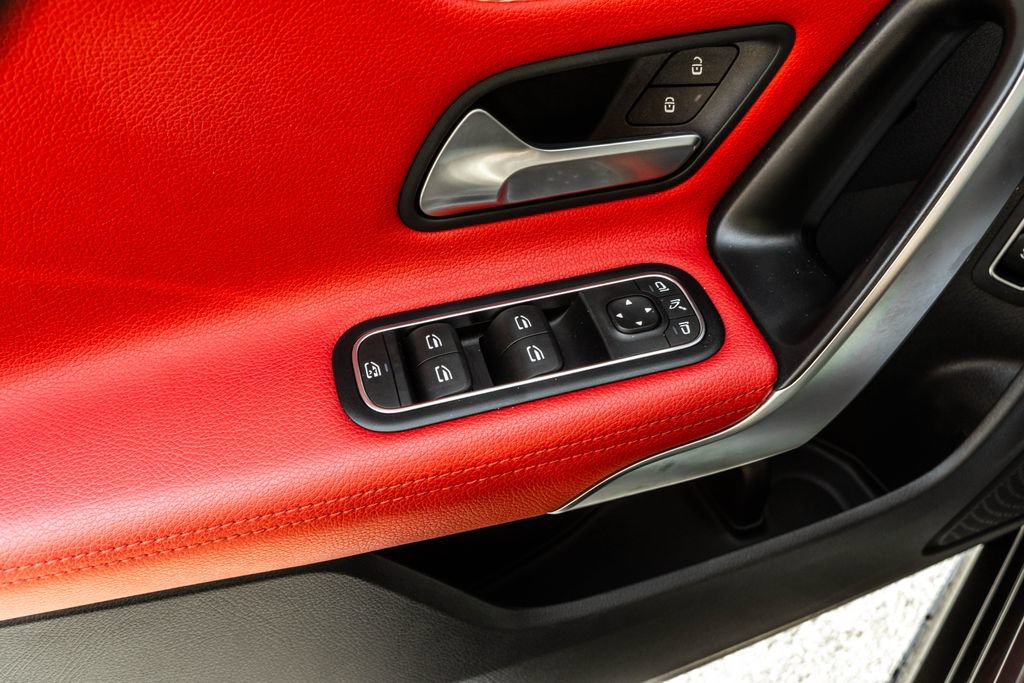 Used 2022 Mercedes-Benz CLA 250 4MATIC image 15
