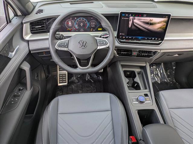 New 2026 Volkswagen Tiguan SE R-Line FWD image 14