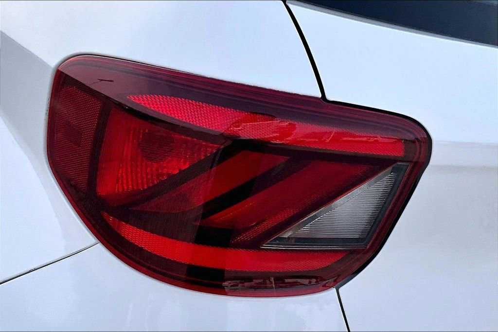 Used 2025 Hyundai Venue SEL image 26