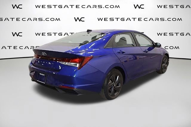 Used 2023 Hyundai Elantra SEL w/ Preferred Accessory Package image 43