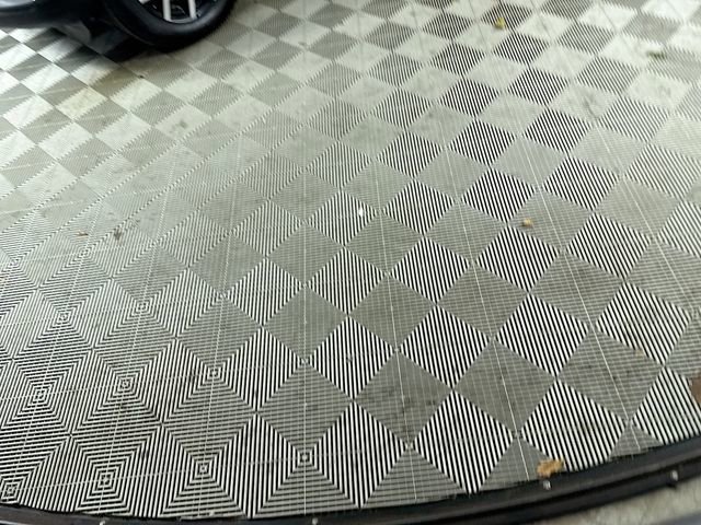 Used 2025 Jeep Grand Cherokee Limited w/ Luxury Tech Group II image 3